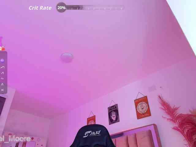 ArielMoore webcam