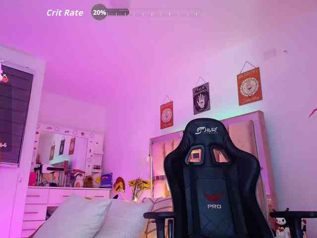 ArielMoore webcam