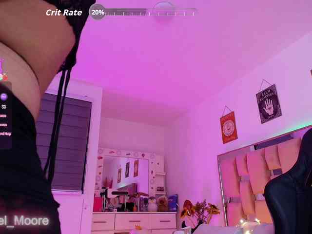 ArielMoore webcam