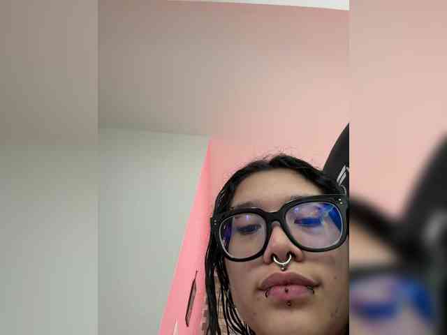 ArielMoore Live Webcam on BongaCams ArielMoore Live Webcam on BongaCams