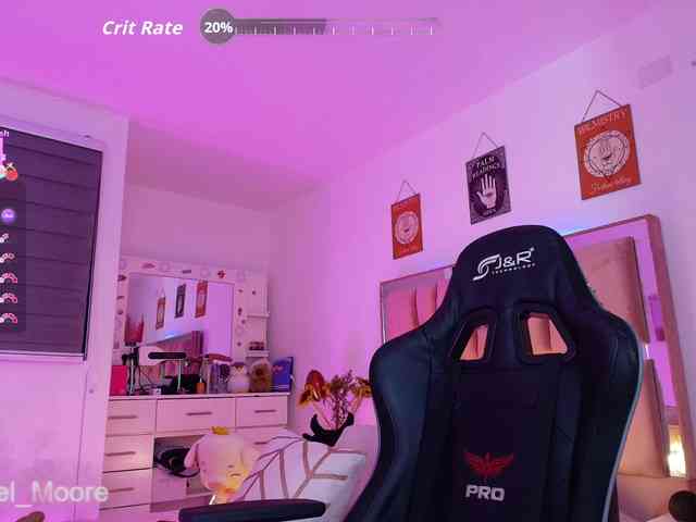 ArielMoore webcam