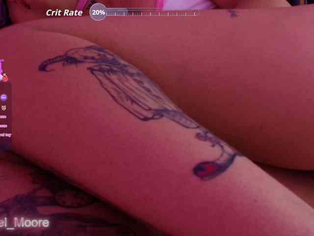 ArielMoore webcam