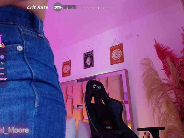 ArielMoore webcam
