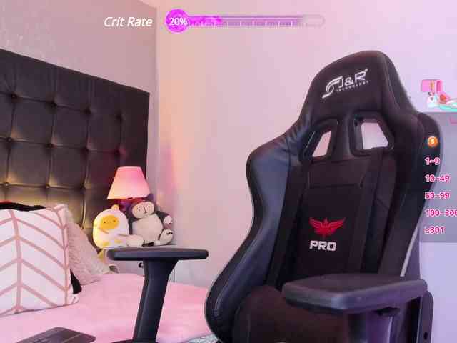 ArielMoore webcam