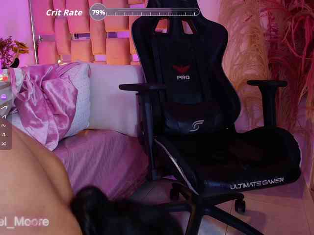 ArielMoore webcam