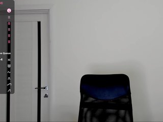 Kimmber Porn Show