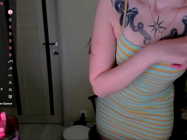 Kimmber's BongaCams show and profile