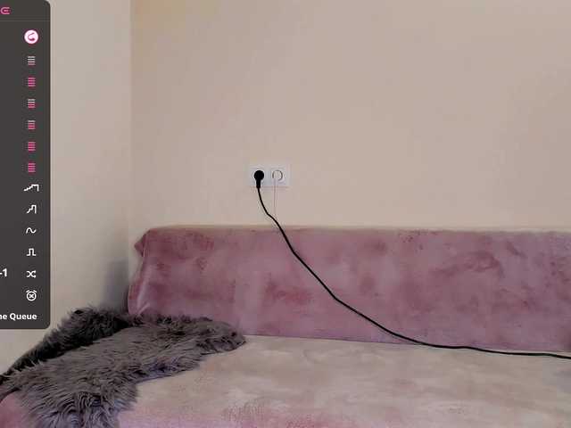 Kimmber's BongaCams show and profile