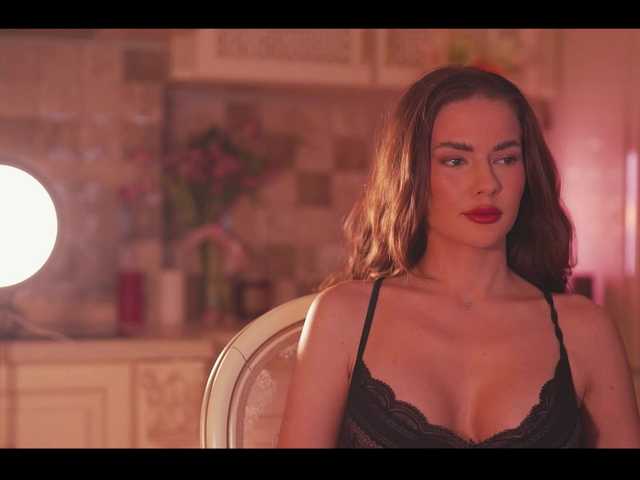 Astriad's BongaCams show and profile