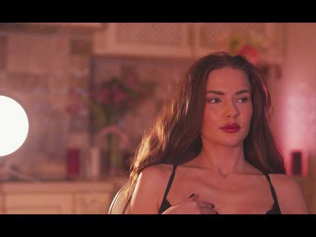 Astriad's BongaCams show and profile