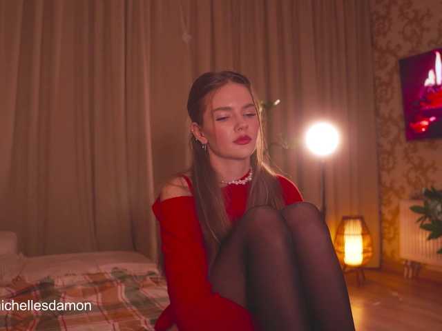 Astriad's BongaCams show and profile