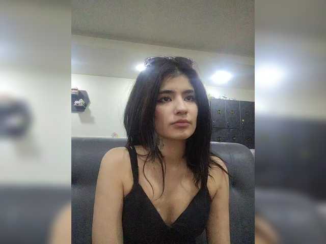 liya-monster Live Cam on BongaCams