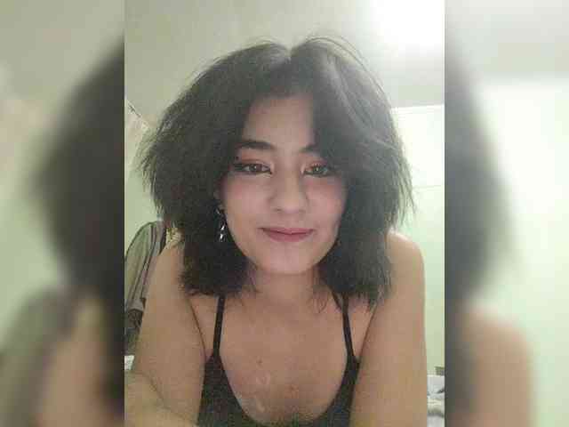 liya_monster webcam