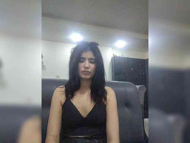 liya_monster webcam