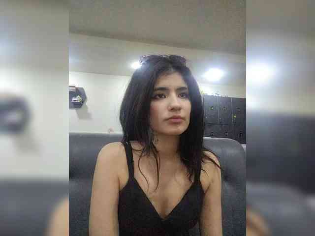 liya_monster webcam