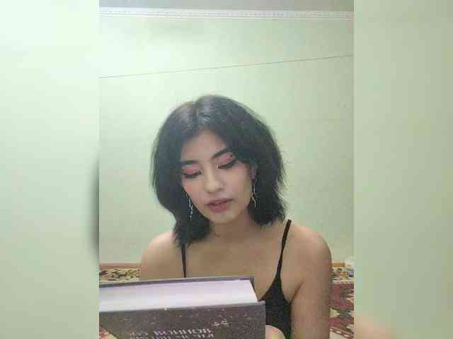 liya_monster webcam