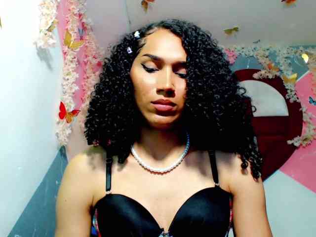 yennycuteh Live Webcam on BongaCams