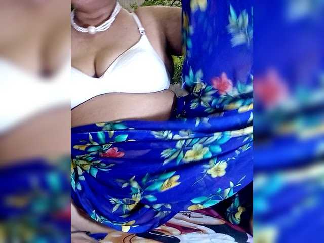 sexycharu's BongaCams show and profile