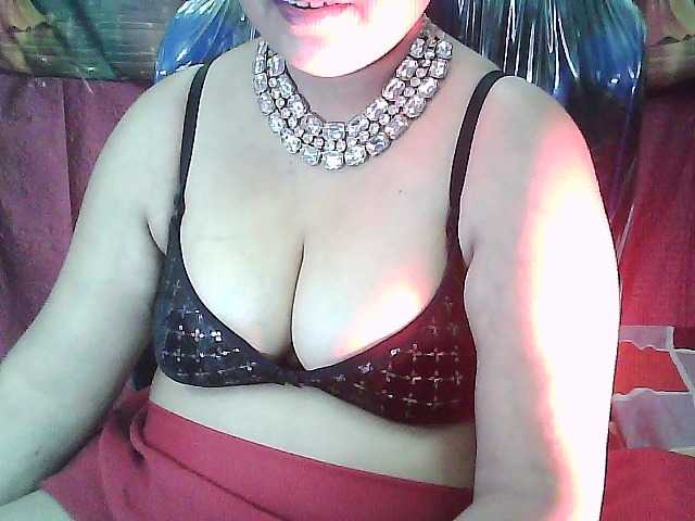 sexycharu live sex cam