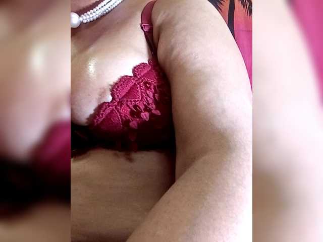 sexycharu's BongaCams show and profile