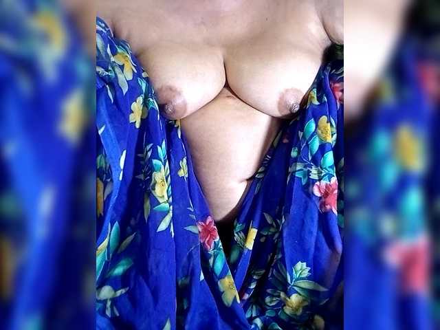 sexycharu's BongaCams show and profile