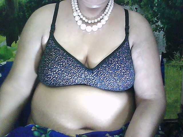 sexycharu's BongaCams show and profile