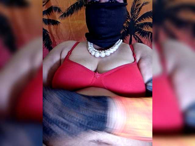 sexycharu's BongaCams show and profile