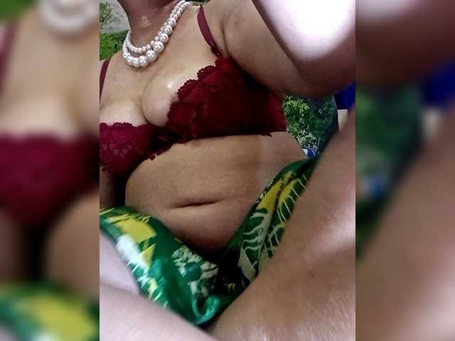 sexycharu's BongaCams show and profile