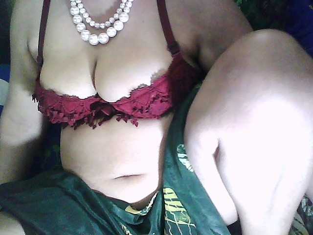 sexycharu's BongaCams show and profile