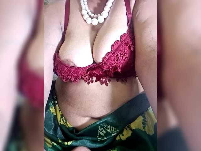 sexycharu's BongaCams show and profile