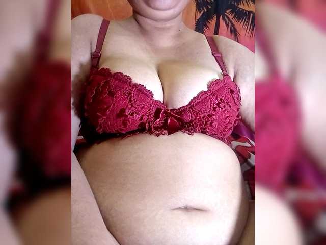 sexycharu's BongaCams show and profile