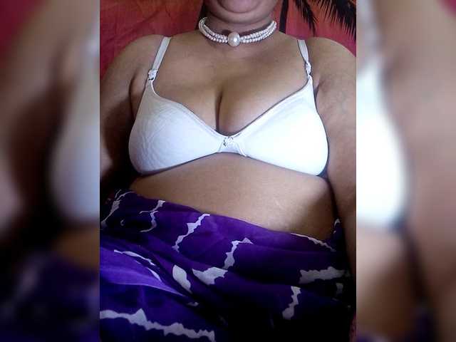 sexycharu's BongaCams show and profile