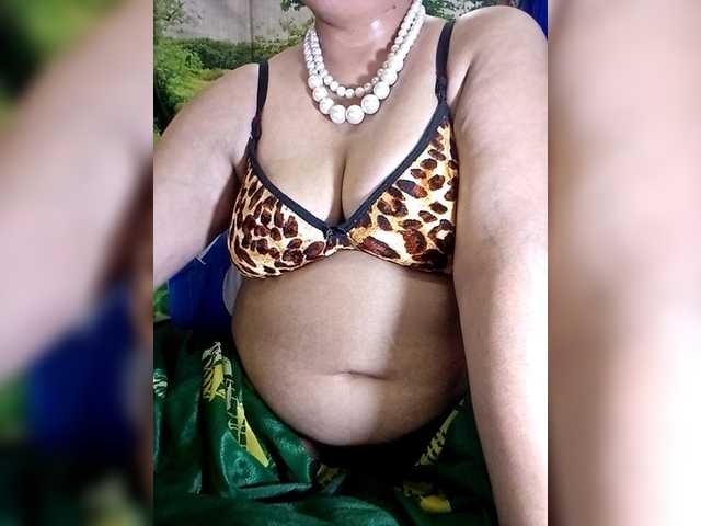 sexycharu's BongaCams show and profile