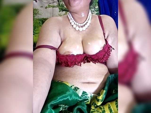 sexycharu's BongaCams show and profile