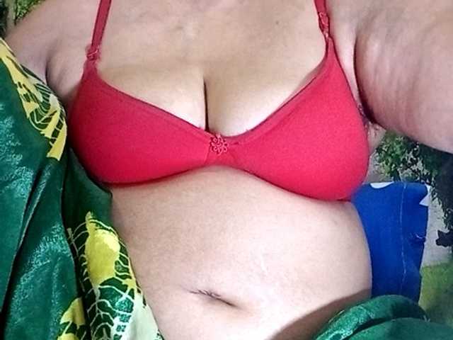 sexycharu's BongaCams show and profile