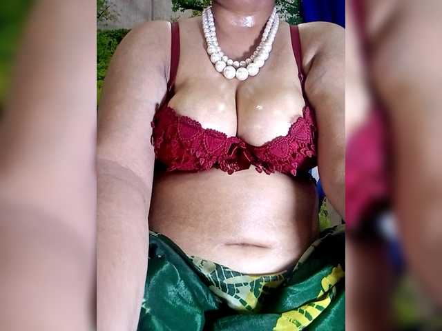 sexycharu's BongaCams show and profile