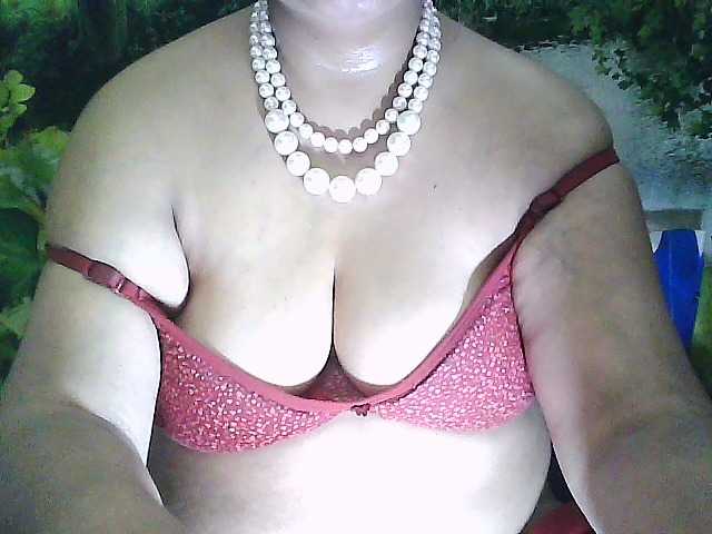 le modèle sexycharu est en webcam porno dans un show sur le site bongacams, il possède les tags suivants: Indian,Brunette,Trimmed