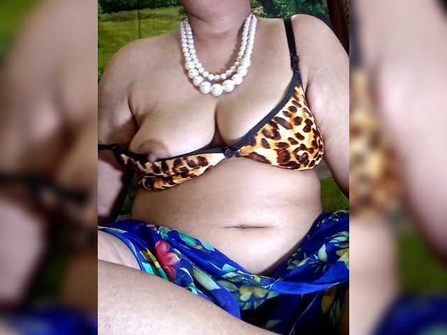 sexycharu's BongaCams show and profile