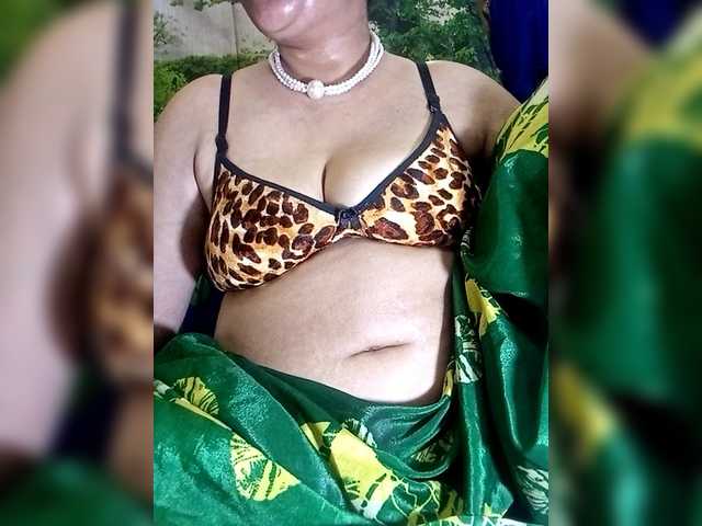 sexycharu's BongaCams show and profile