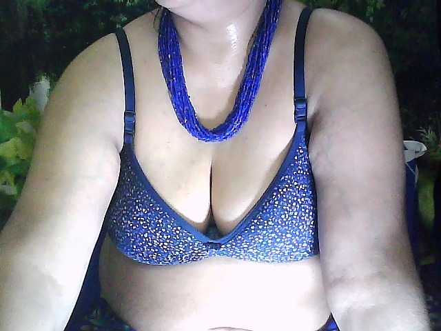 sexycharu's BongaCams show and profile