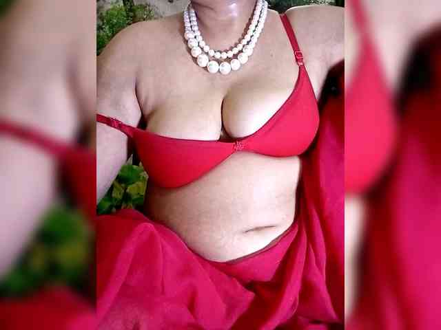 sexycharu Live Webcam on BongaCams