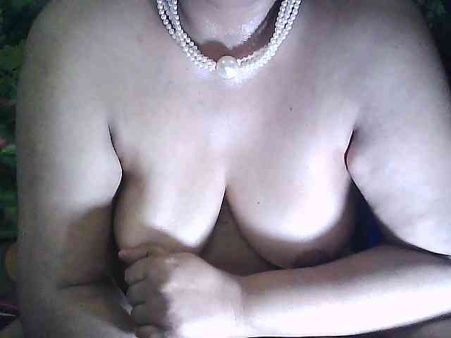 sexycharu Live Webcam on BongaCams