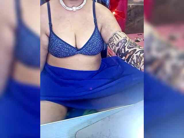 sexycharu webcam