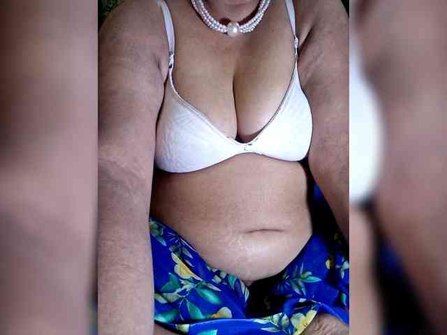 sexycharu Live Webcam on BongaCams