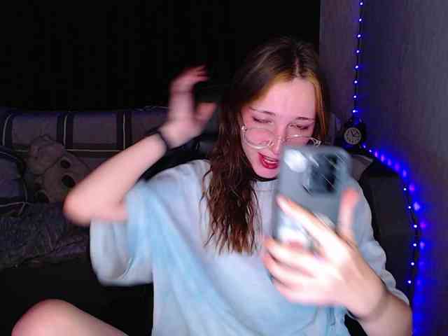 AmeliaMeow webcam