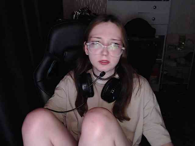 AmeliaMeow webcam