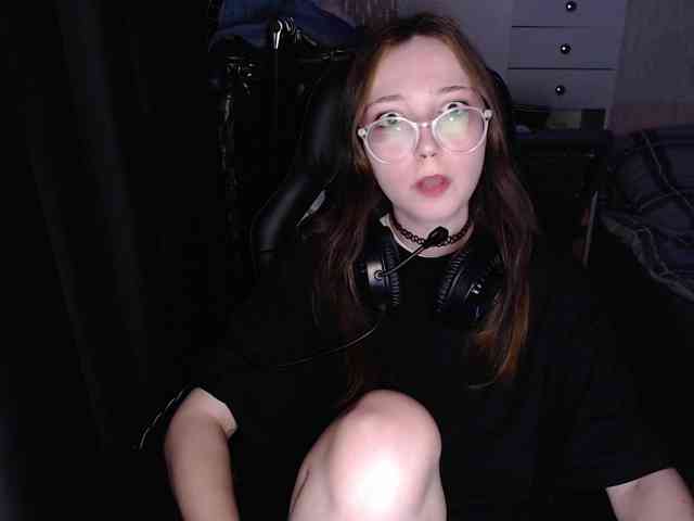 AmeliaMeow webcam