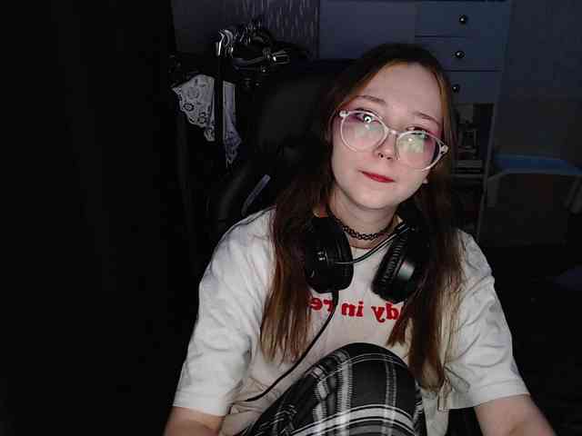 AmeliaMeow webcam