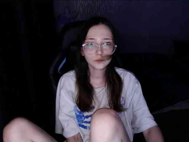 AmeliaMeow webcam