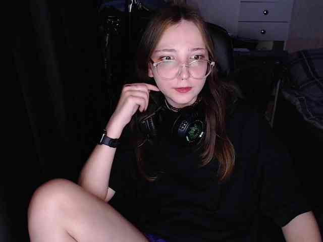 AmeliaMeow webcam